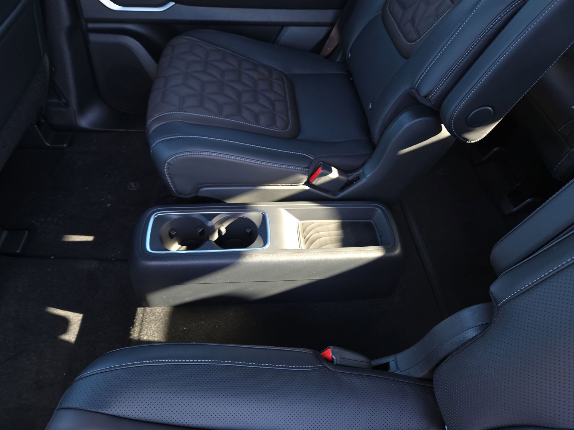 New 2026 Nissan Armada Platinum image 40