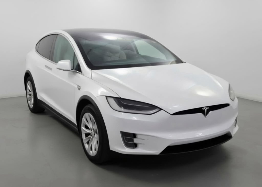 Used 2018 Tesla Model X 100D AWD/4WD image 4