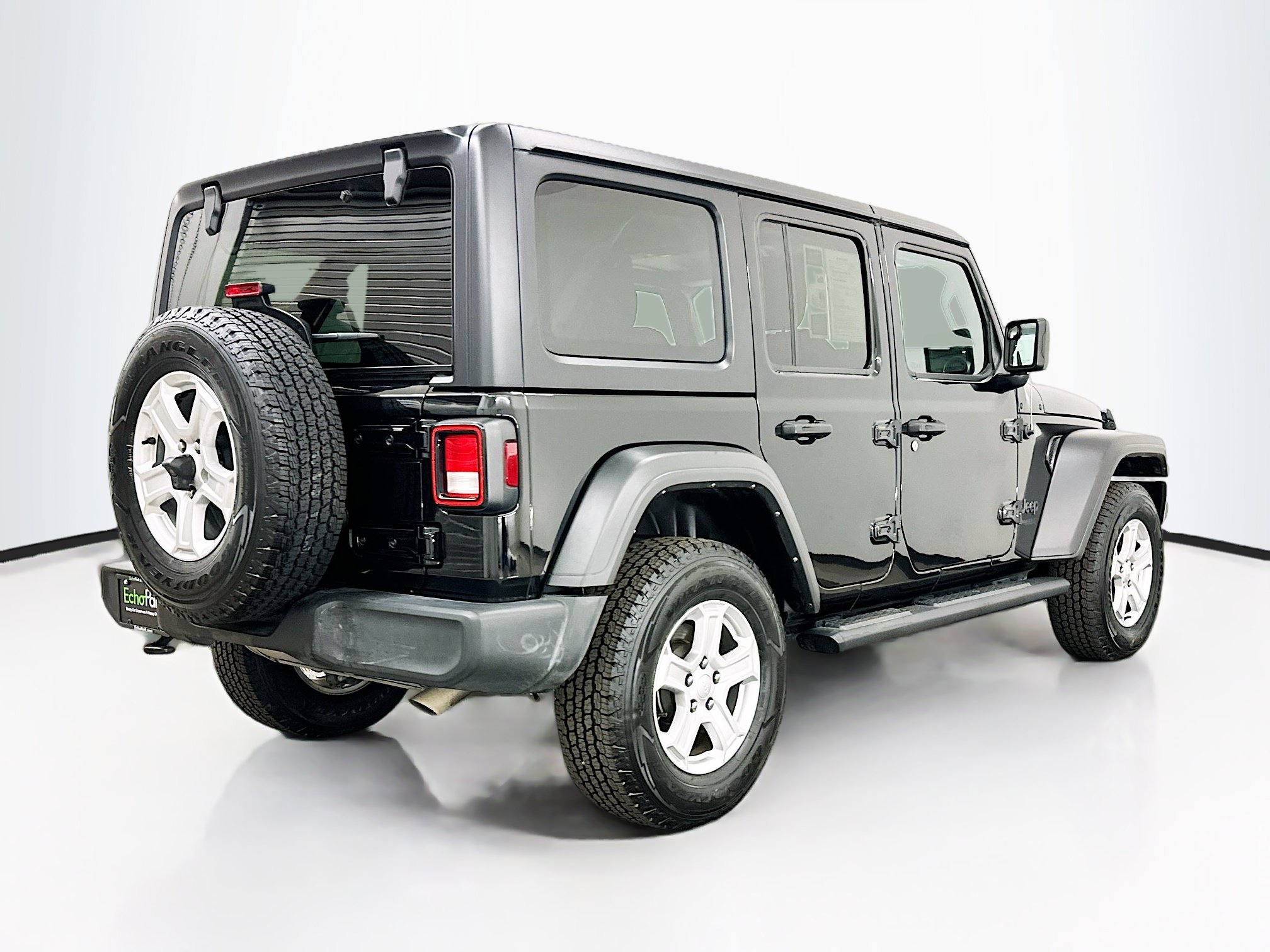 Used 2022 Jeep Wrangler Unlimited Sport AWD/4WD image 9