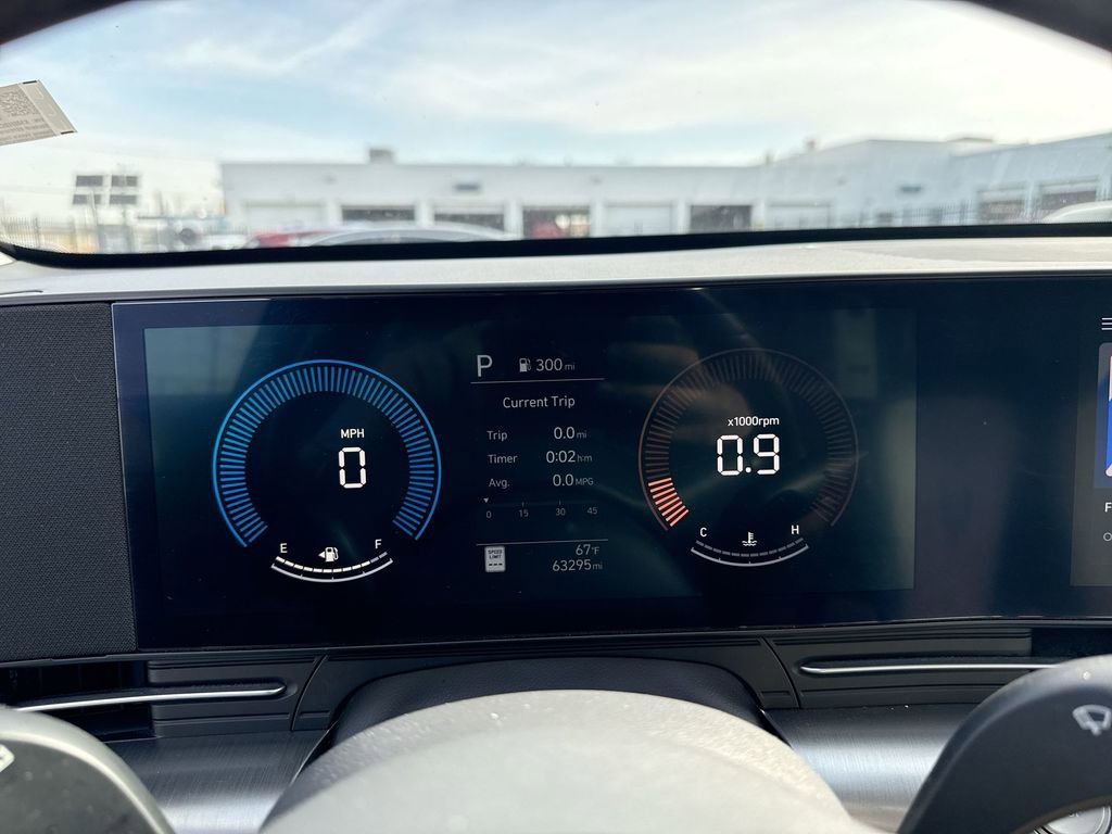 Used 2024 Hyundai Kona SEL image 13