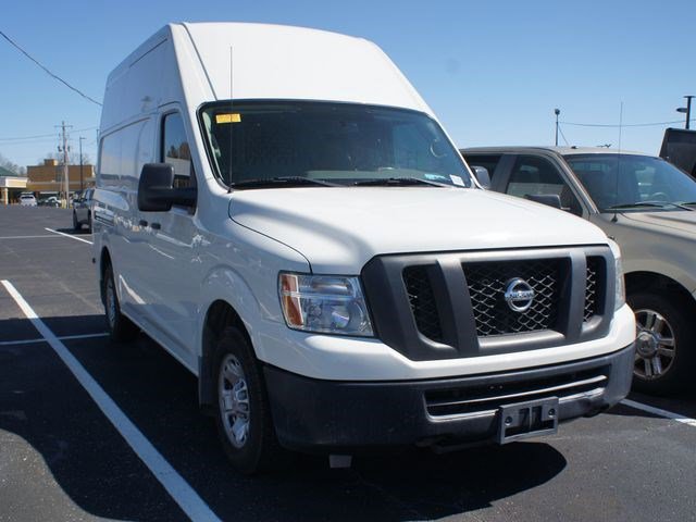 Used 2016 Nissan NV 2500 SV image 3