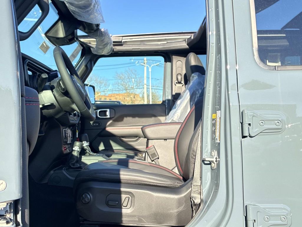 New 2026 Jeep Wrangler Unlimited Rubicon AWD/4WD image 9