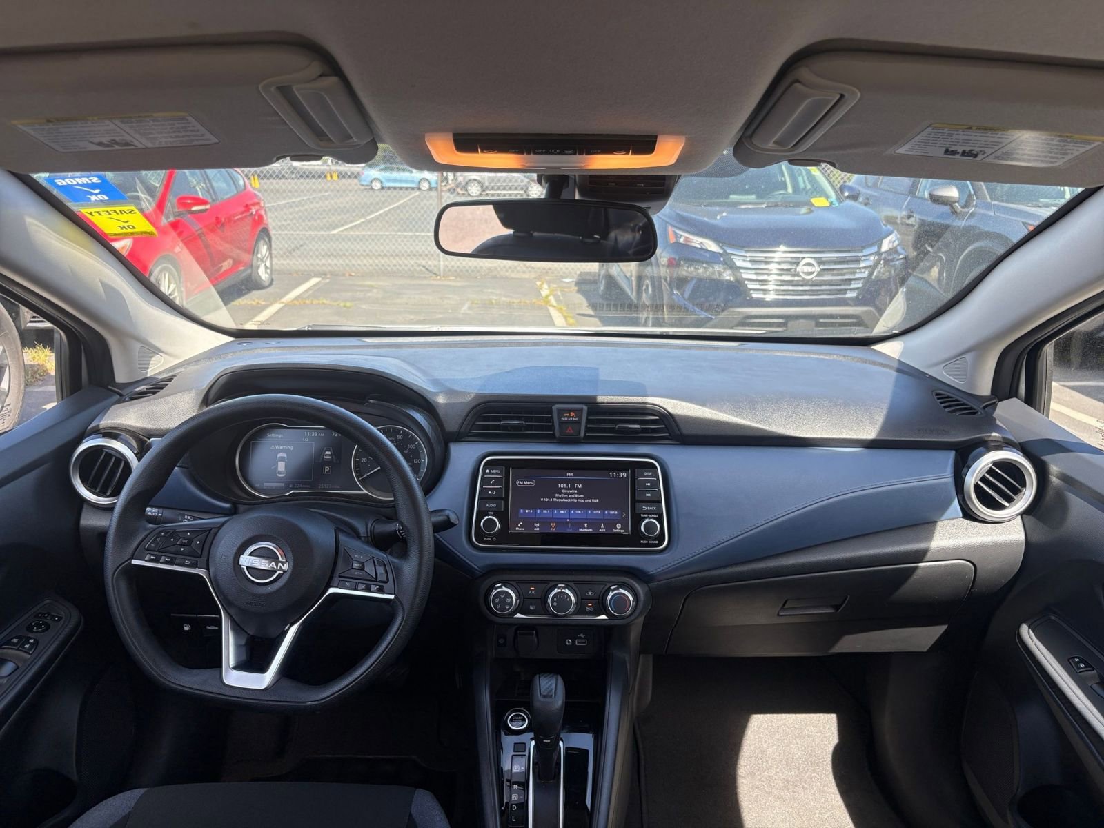 Used 2025 Nissan Versa SV image 31