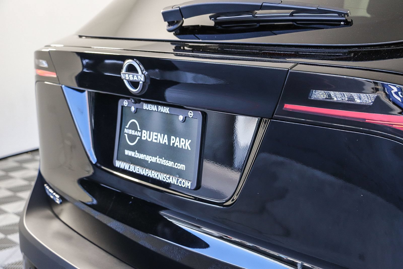 New 2026 Nissan Kicks SV w/ Cold Weather Package FWD image 10