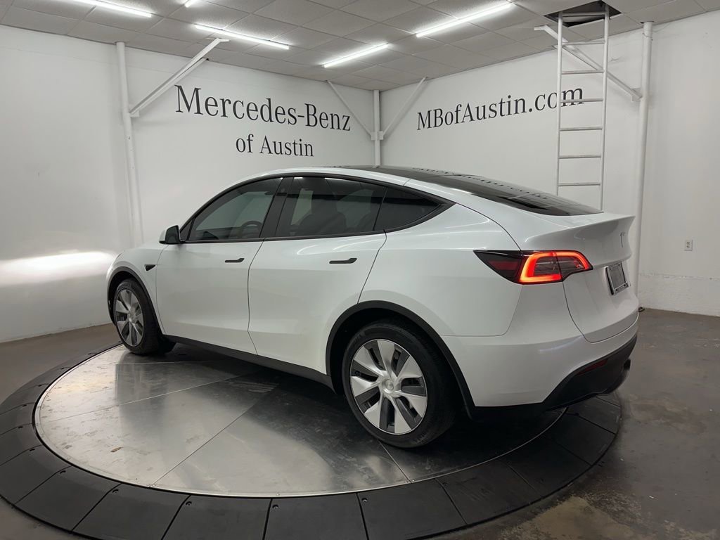Used 2023 Tesla Model Y Long Range image 5