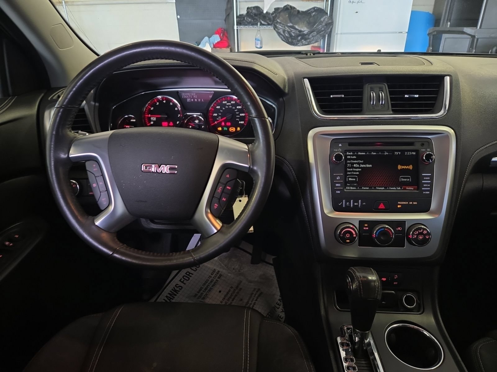 Used 2016 GMC Acadia SLE FWD image 16