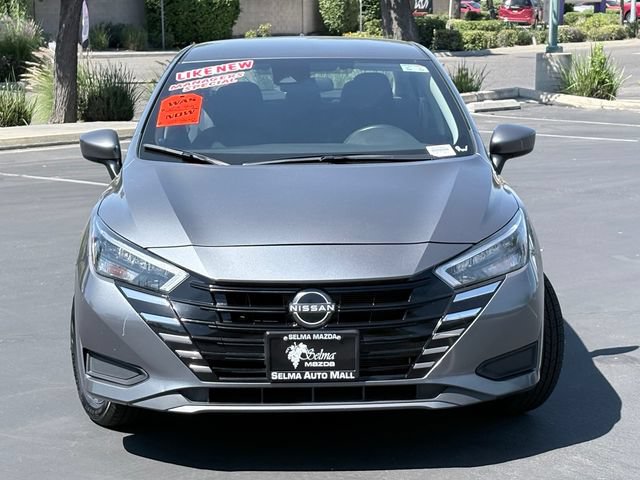 Used 2025 Nissan Versa SV FWD image 3
