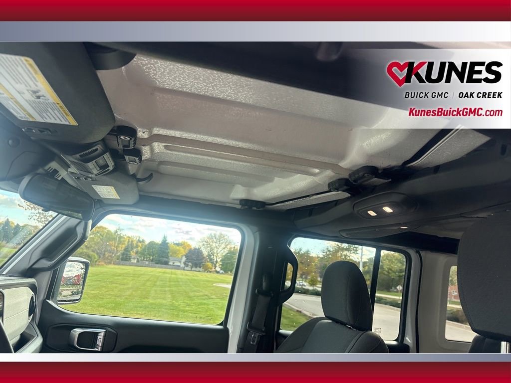 Used 2024 Jeep Wrangler Sport S image 10