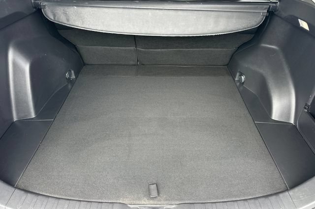 Used 2022 Toyota RAV4 XLE w/ Convenience Package FWD image 19