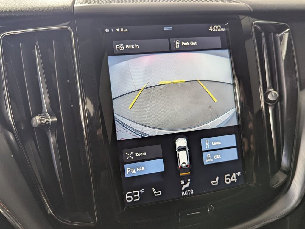 Used 2018 Volvo XC60 T6 Momentum w/ Convenience Package image 20