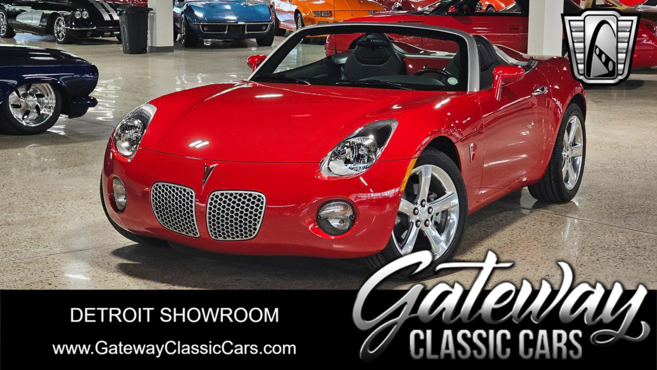Used 2006 Pontiac Solstice Convertible w/ Premium Package video 1