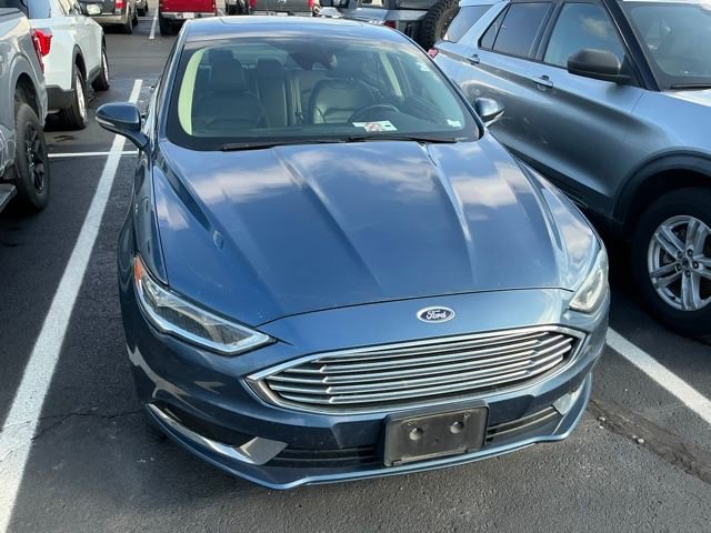 Used 2018 Ford Fusion SE w/ Equipment Group 602A image 2