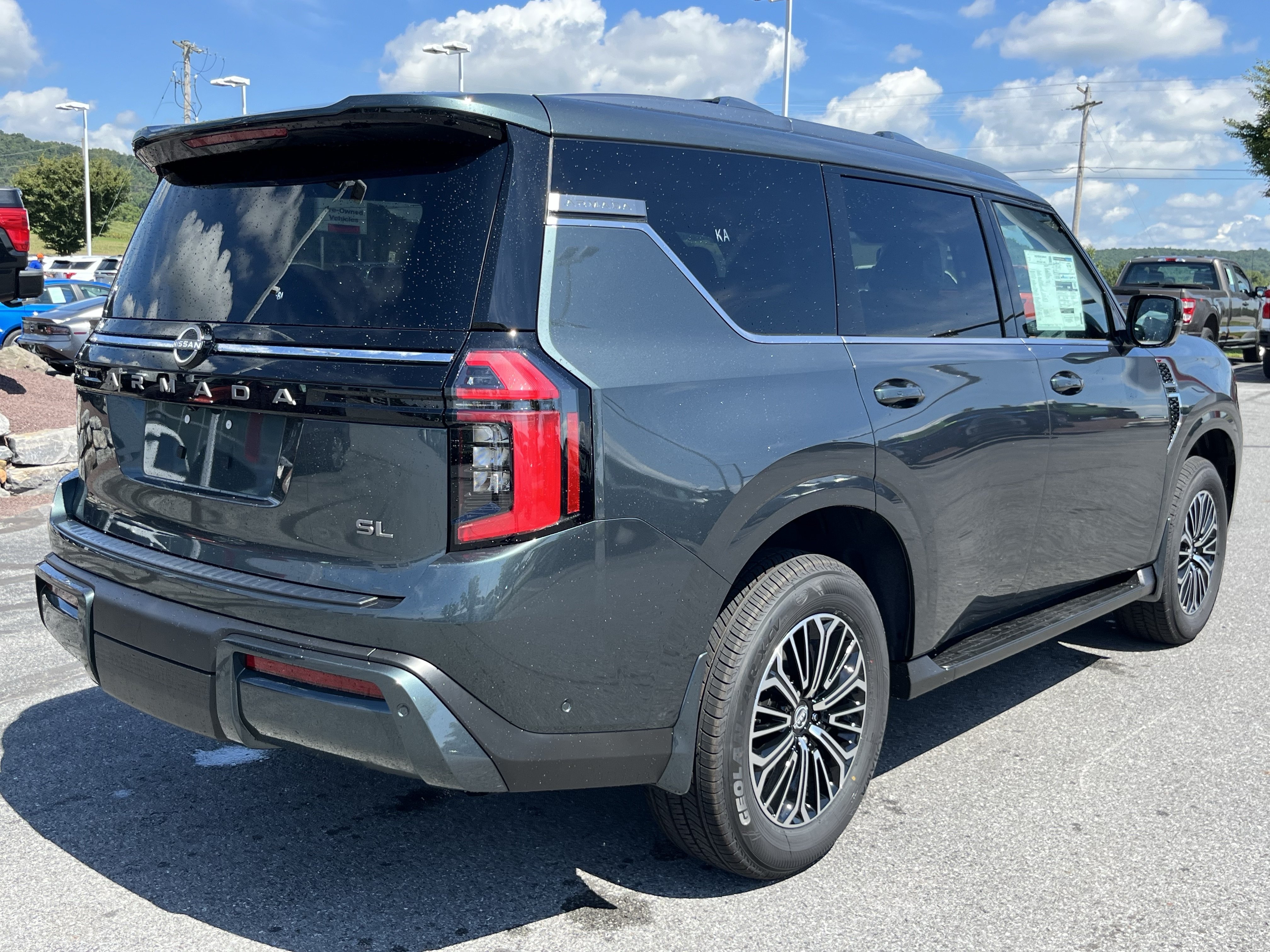 New 2026 Nissan Armada SL w/ Captain's Chari Seat Package AWD/4WD image 6