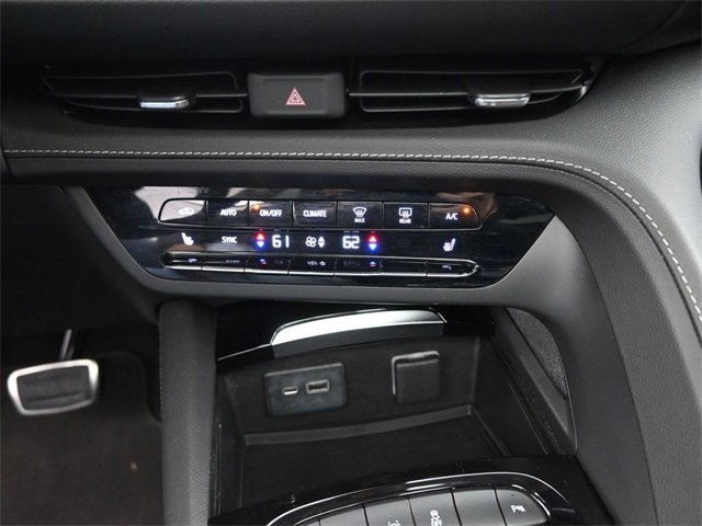 Used 2023 Buick Envision Essence w/ Sport Touring Package image 4