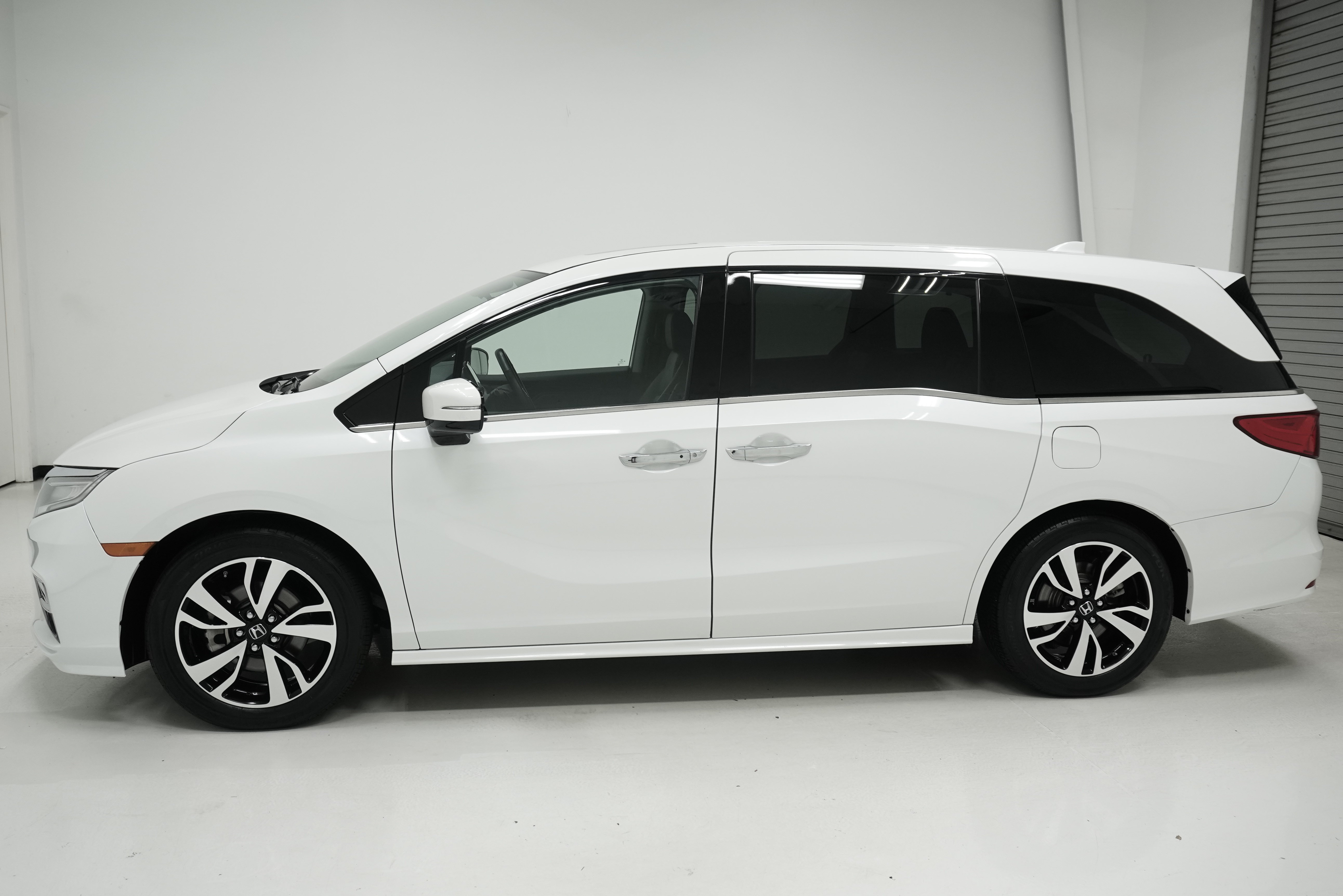 Used 2020 Honda Odyssey Elite image 7