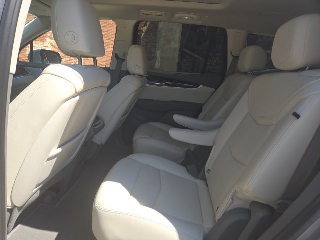 Certified 2025 Cadillac XT6 Premium Luxury image 15