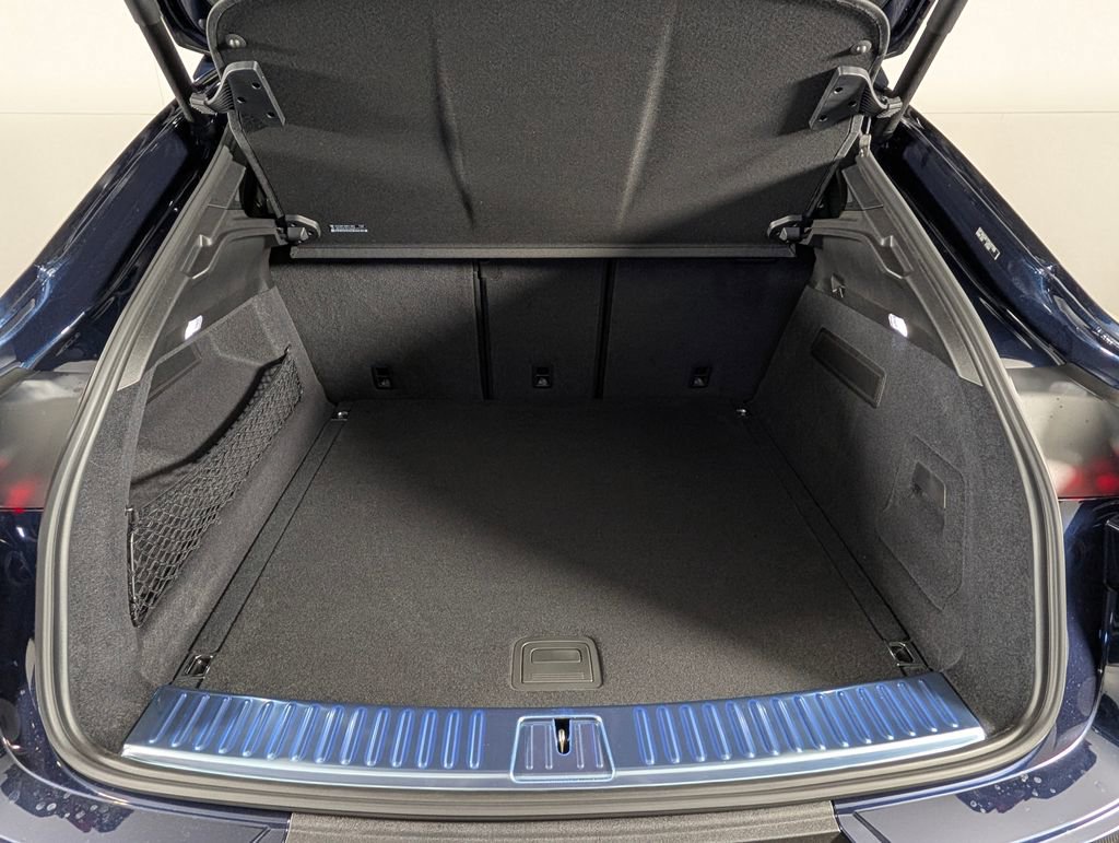 New 2026 Porsche Cayenne Coupe image 17