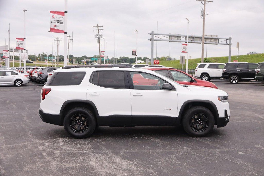 Used 2022 GMC Acadia AT4 w/ Technology Package AWD/4WD image 5