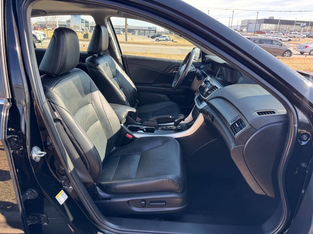 Used 2015 Honda Accord EX-L image 14