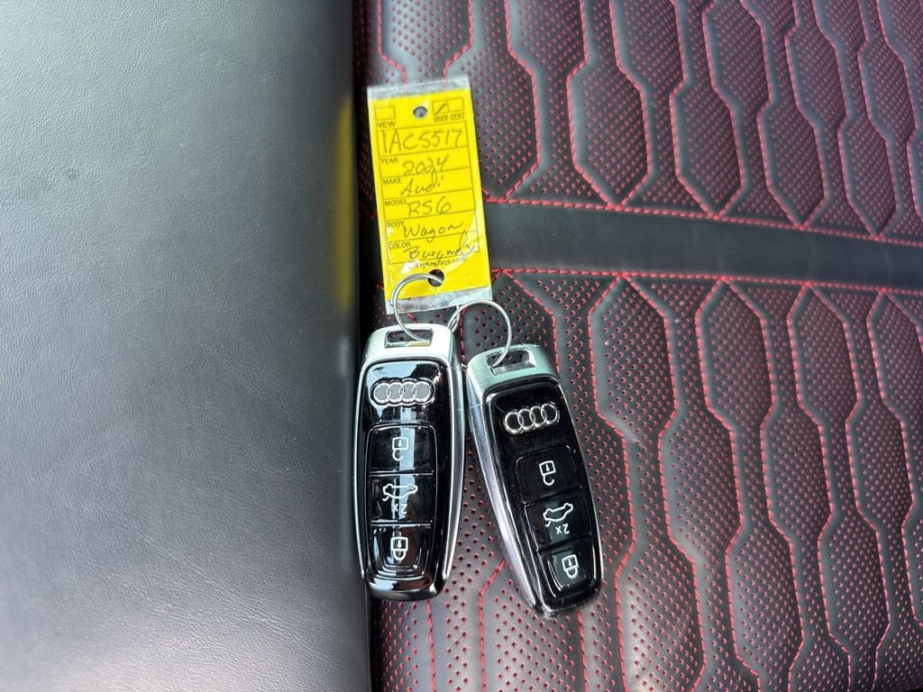 Used 2024 Audi RS 6 performance image 40