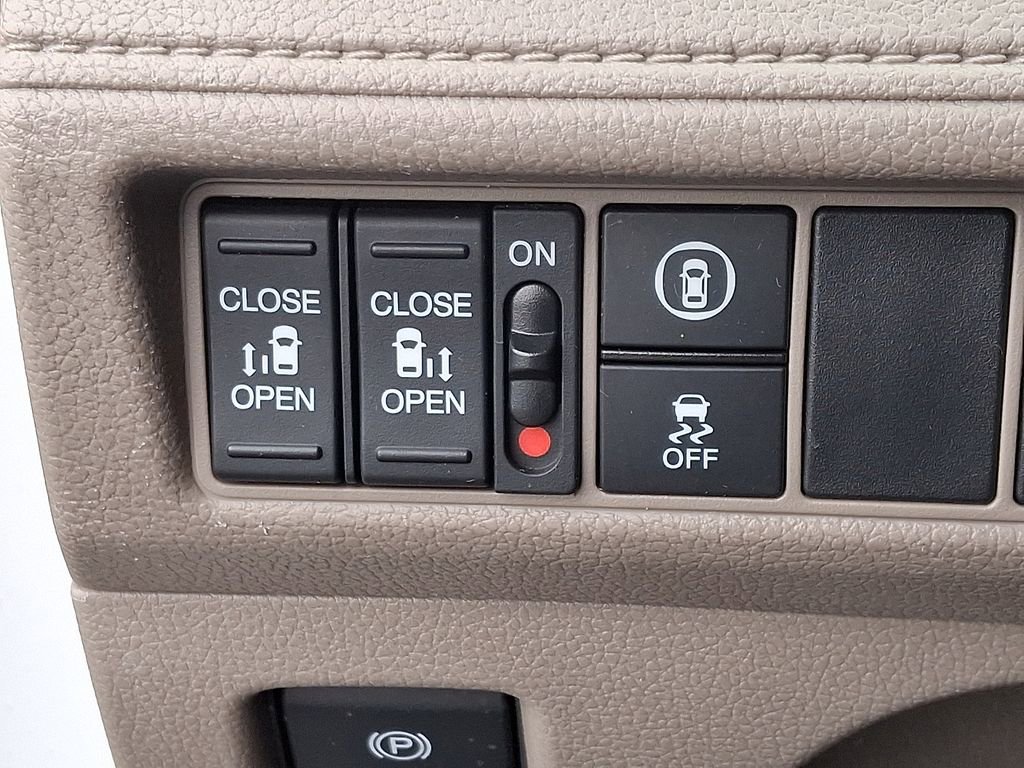 Used 2023 Honda Odyssey EX image 26