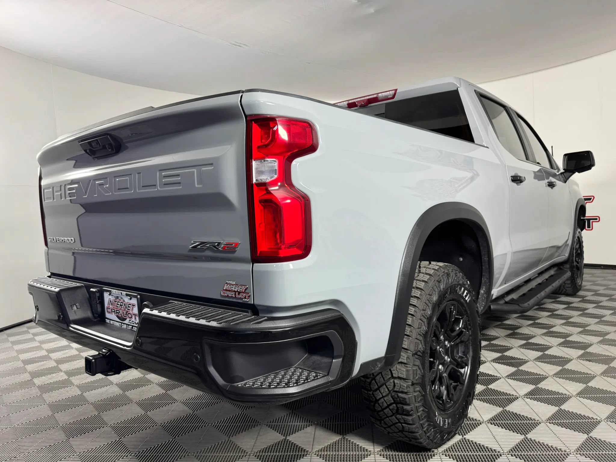 Used 2025 Chevrolet Silverado 1500 ZR2 w/ Technology Package AWD/4WD image 29