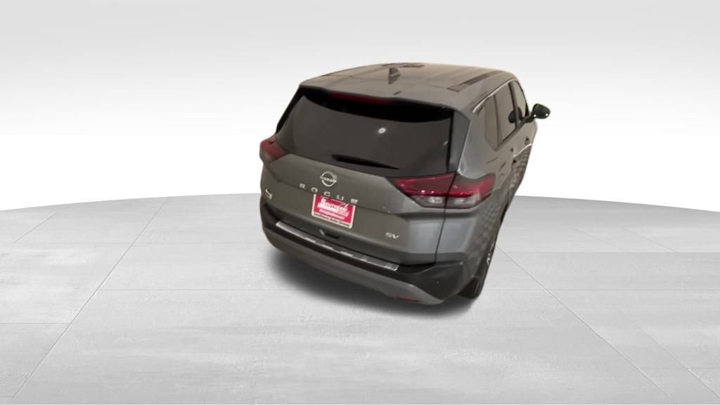 Used 2023 Nissan Rogue SV image 5