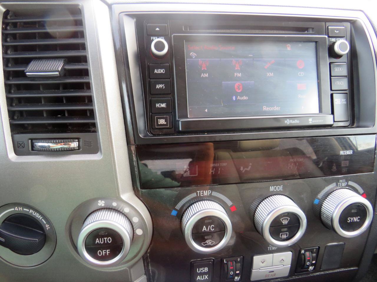 Used 2015 Toyota Sequoia Platinum AWD/4WD image 15