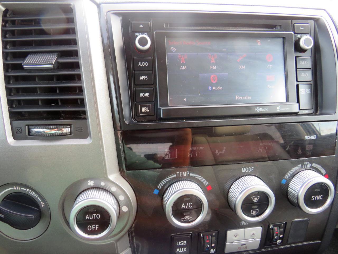 Used 2015 Toyota Sequoia Platinum AWD/4WD image 15