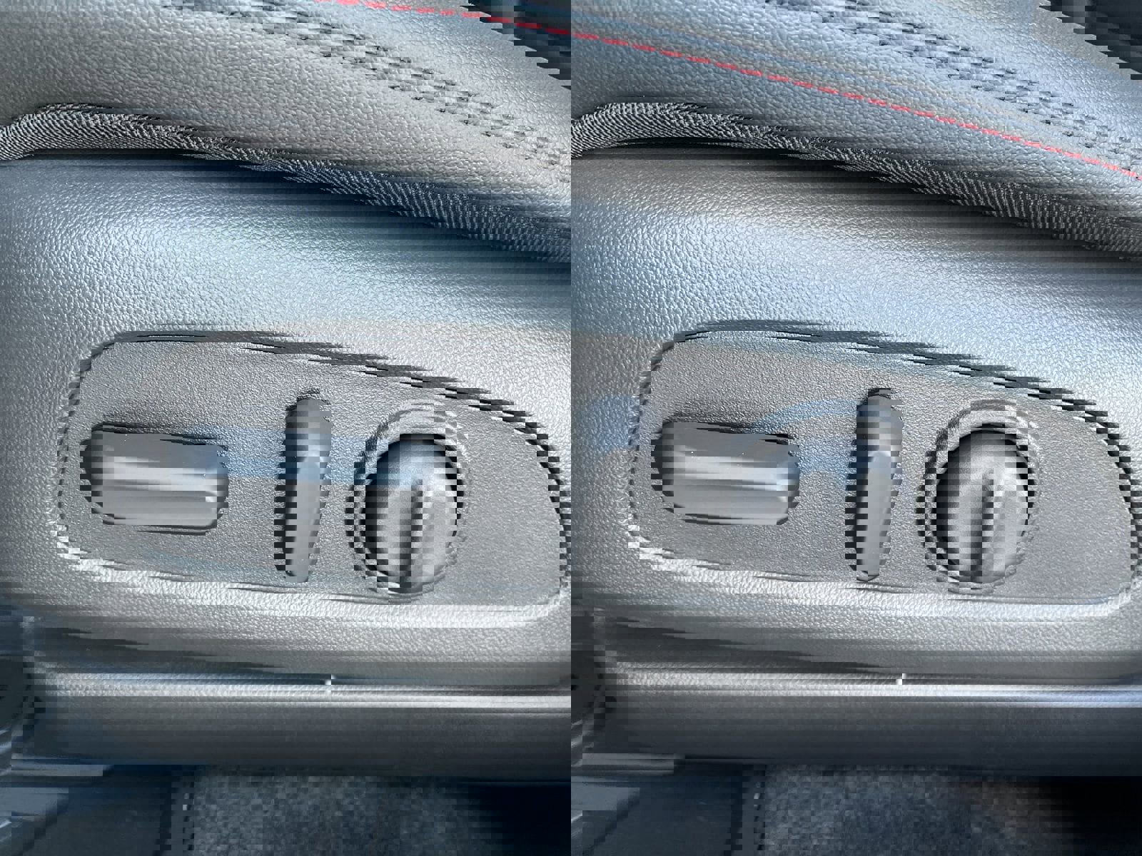 New 2026 Chevrolet Trax RS image 24