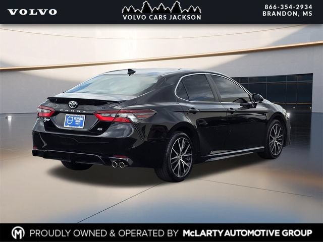 Used 2022 Toyota Camry SE FWD image 4