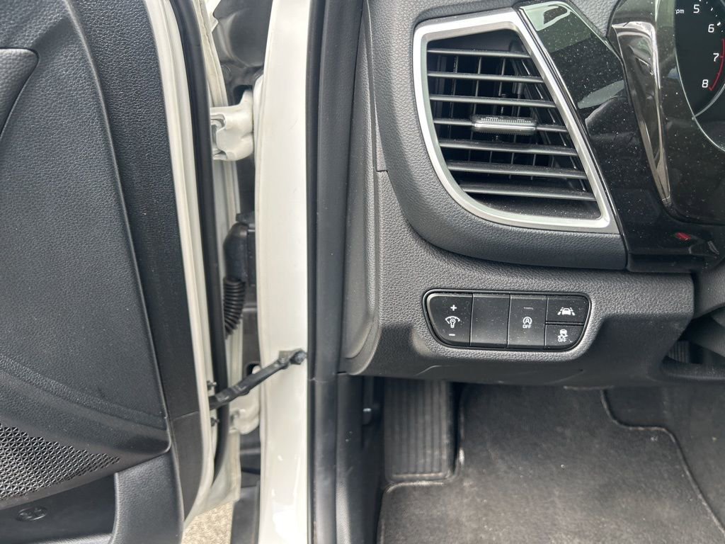 Certified 2022 Kia Seltos EX image 17