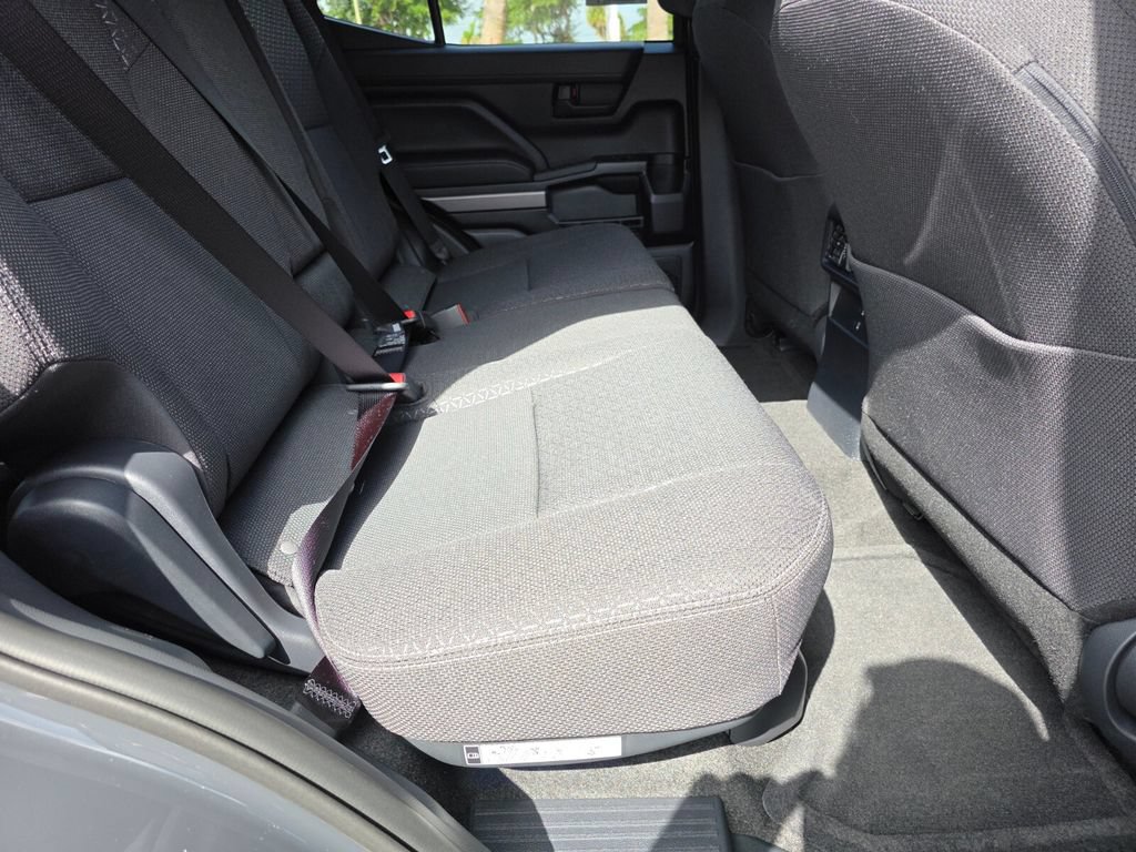 New 2026 Toyota 4Runner SR5 AWD/4WD image 17