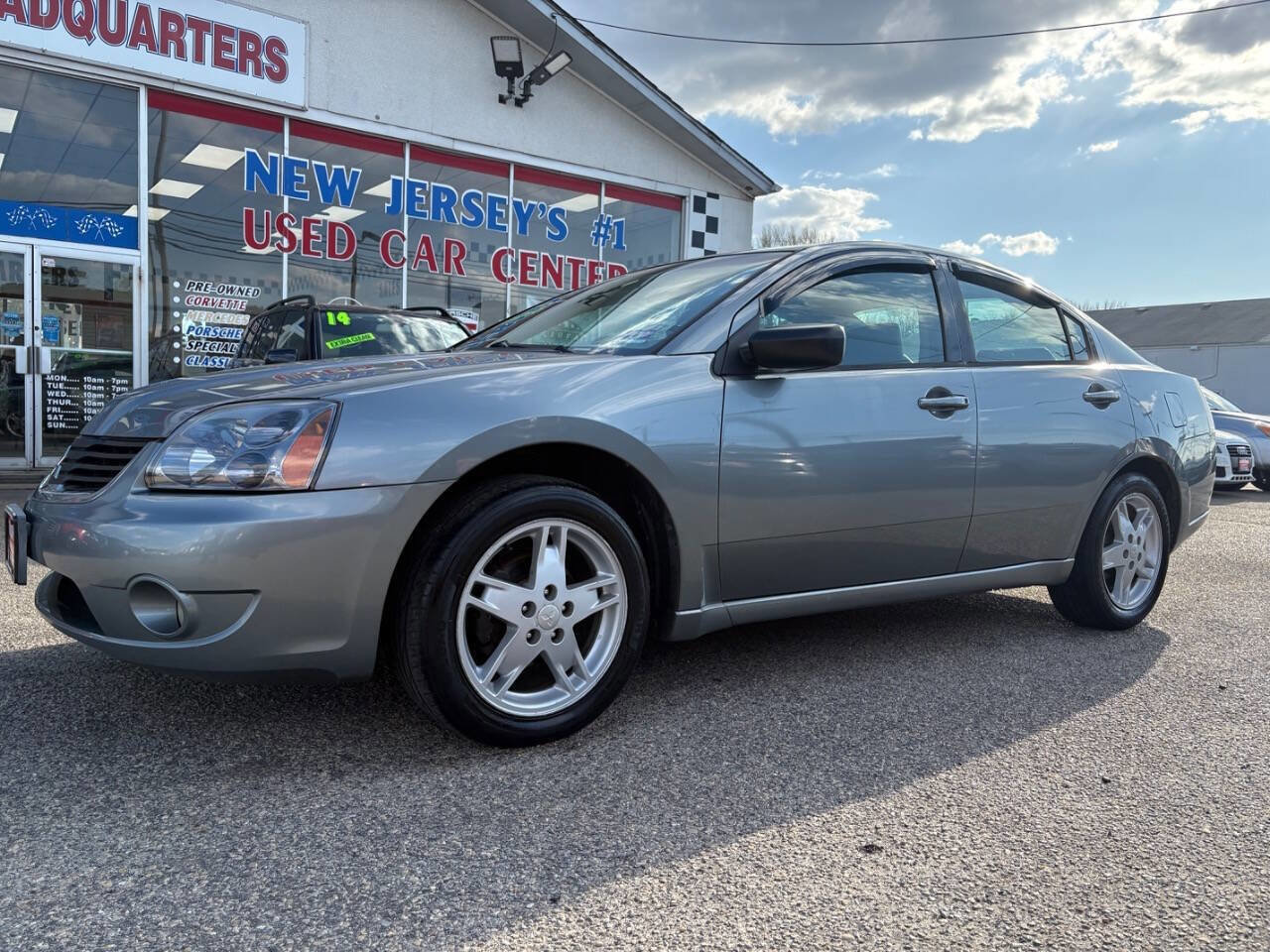 Used 2007 Mitsubishi Galant ES image 1