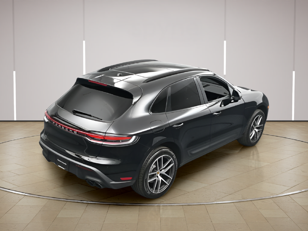 Certified 2026 Porsche Macan AWD/4WD image 36