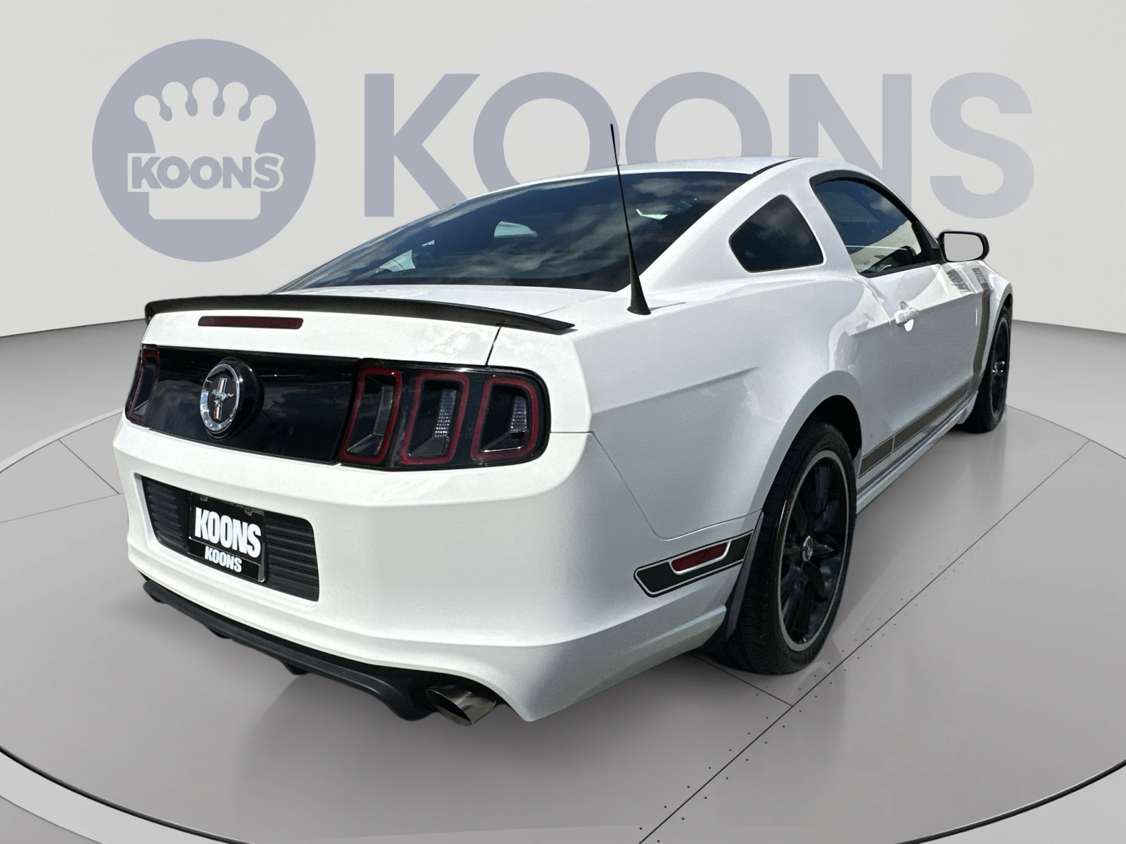 Used 2013 Ford Mustang Boss 302 w/ Boss 302 Accessory Pkg RWD image 11