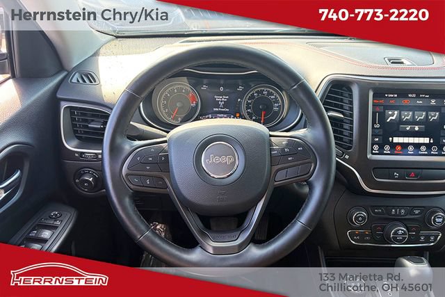 Used 2020 Jeep Cherokee Trailhawk w/ Cold Weather Group AWD/4WD image 7
