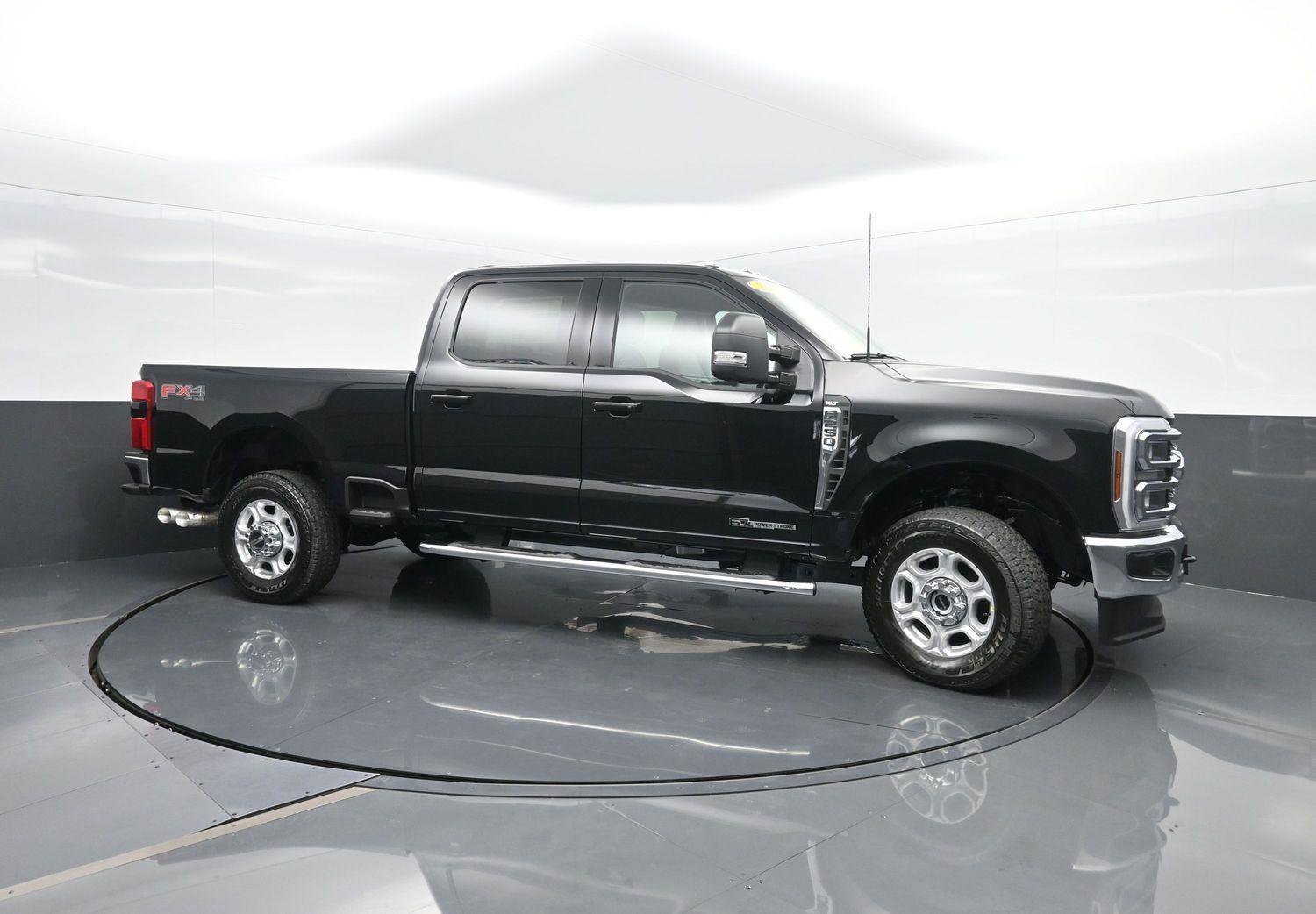 New 2026 Ford F250 XLT image 3