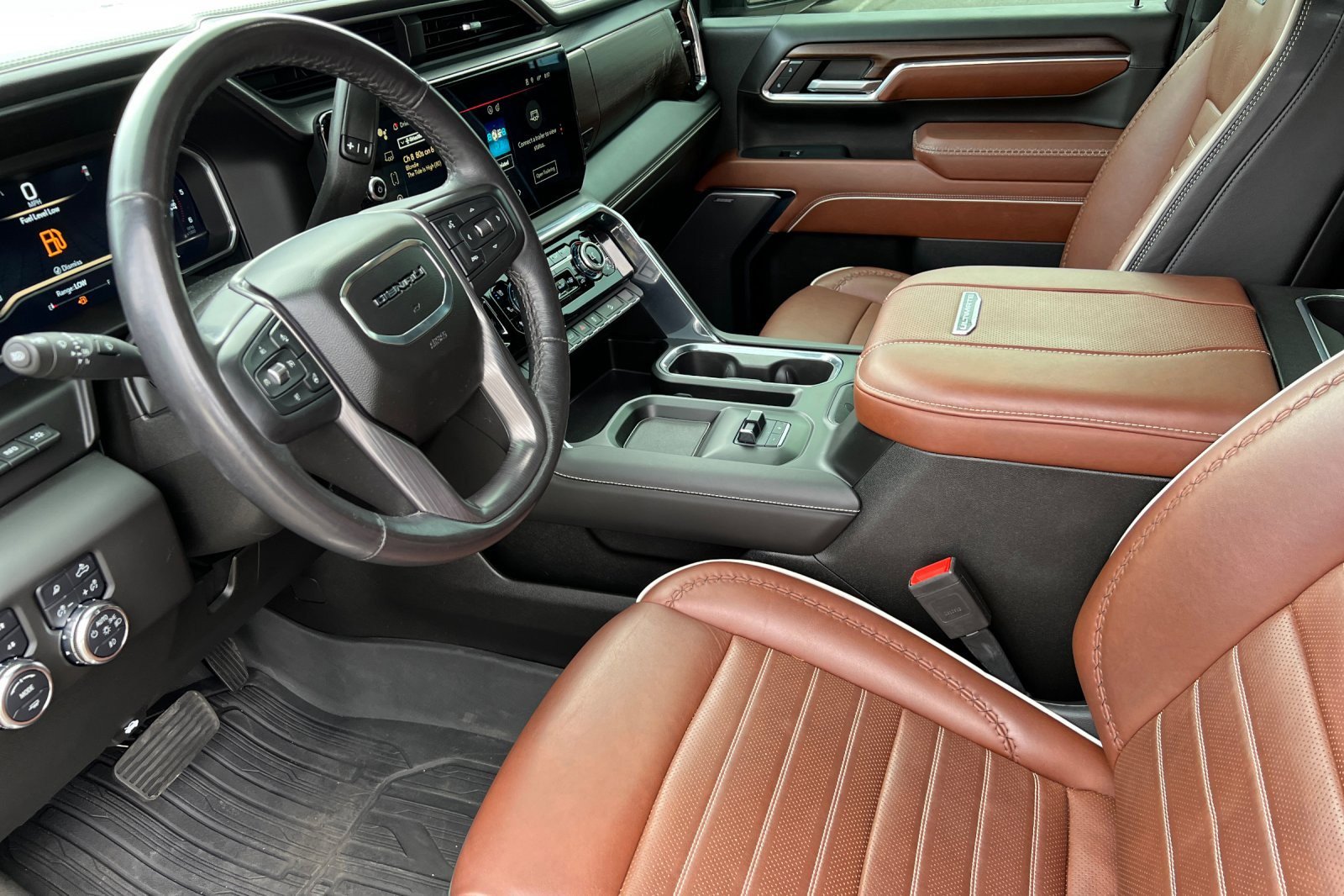 Used 2024 GMC Sierra 3500 Denali Ultimate image 7