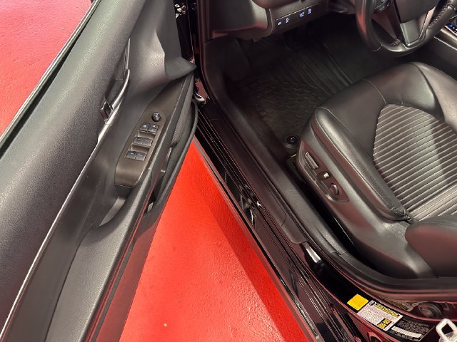 Certified 2023 Toyota Camry SE FWD image 9