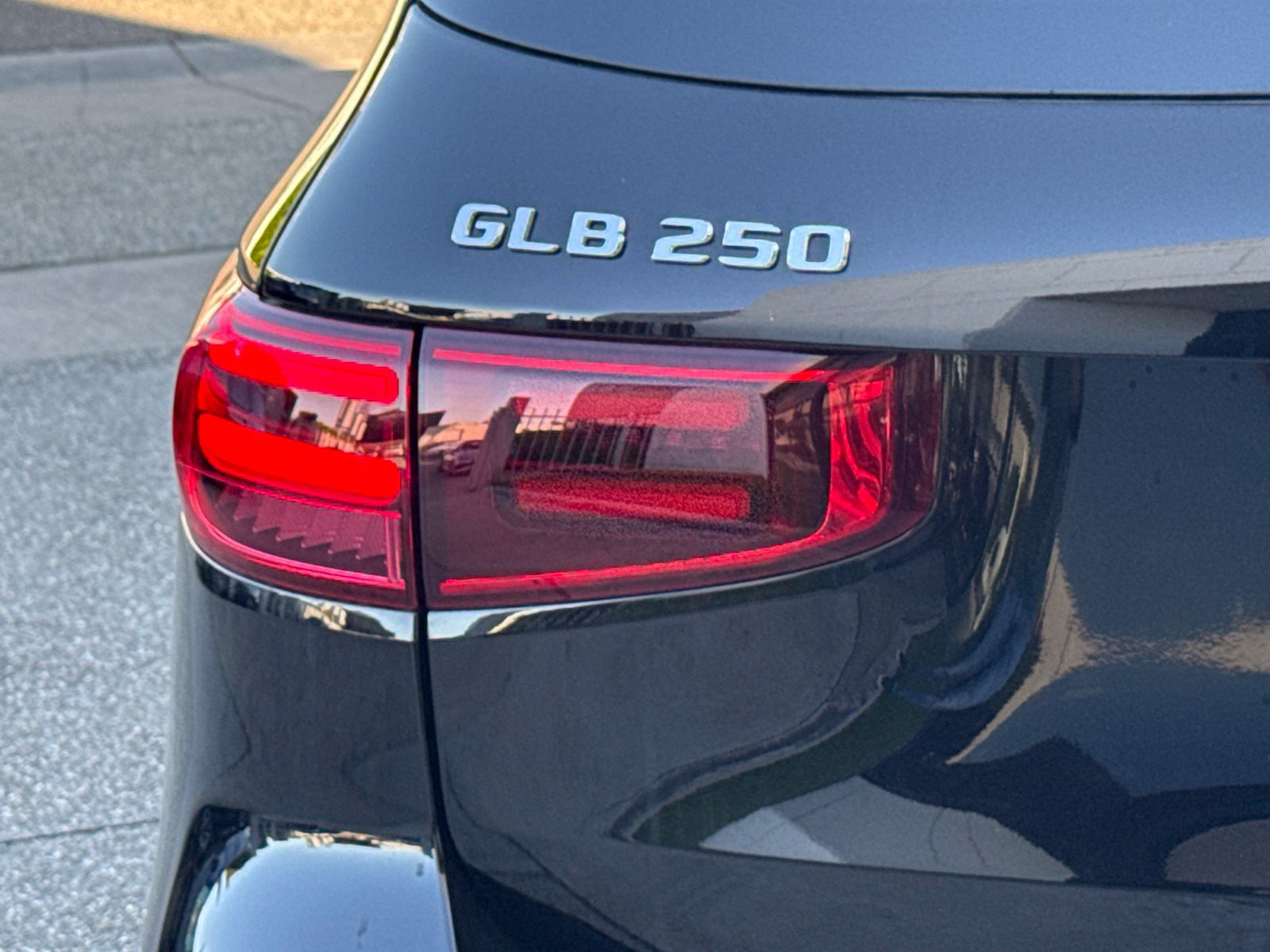 New 2026 Mercedes-Benz GLB 250 image 13