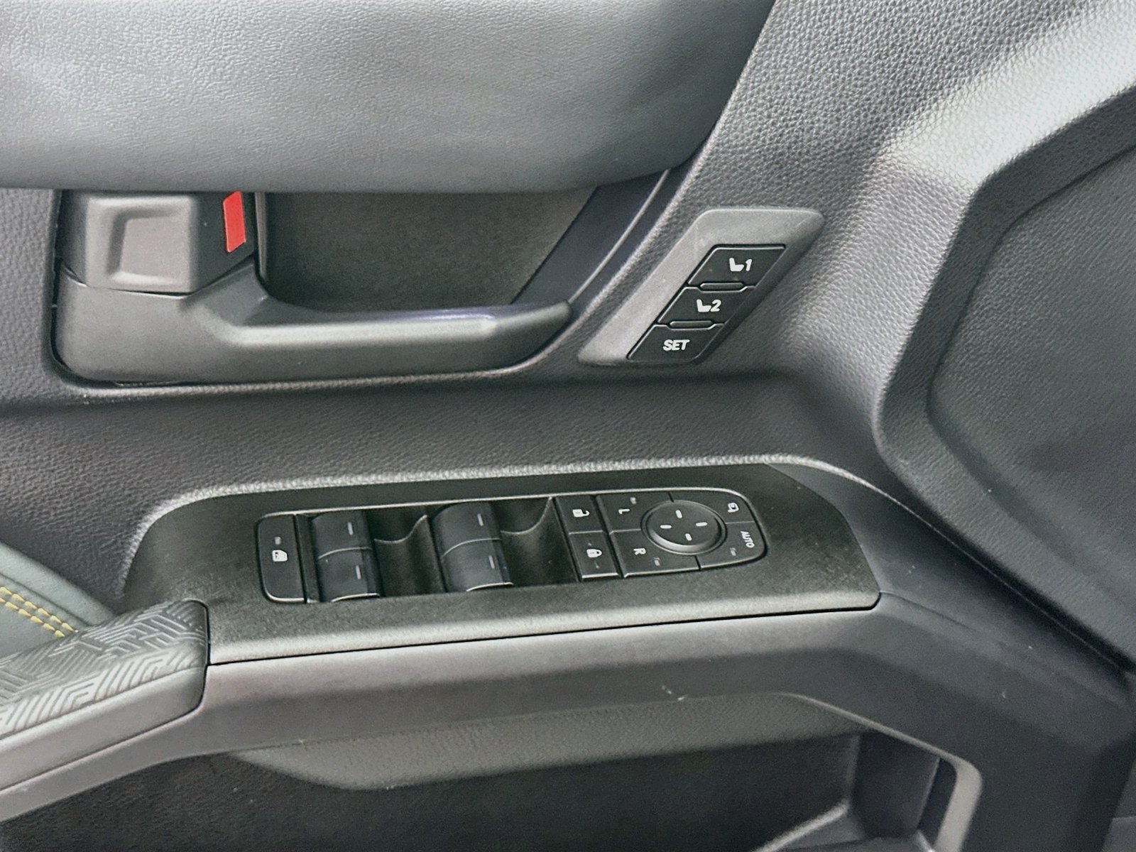 Certified 2025 Toyota 4Runner Trailhunter AWD/4WD image 18