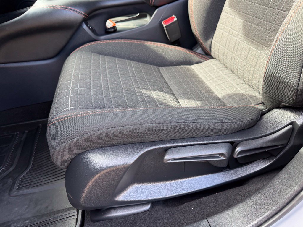 Used 2025 Honda HR-V Sport image 13
