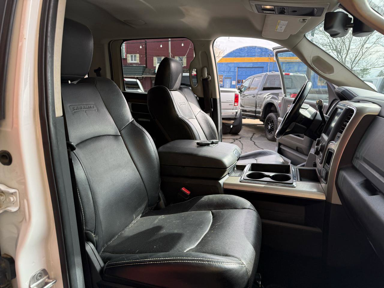 Used 2014 RAM 2500 Laramie w/ Convenience Group image 20