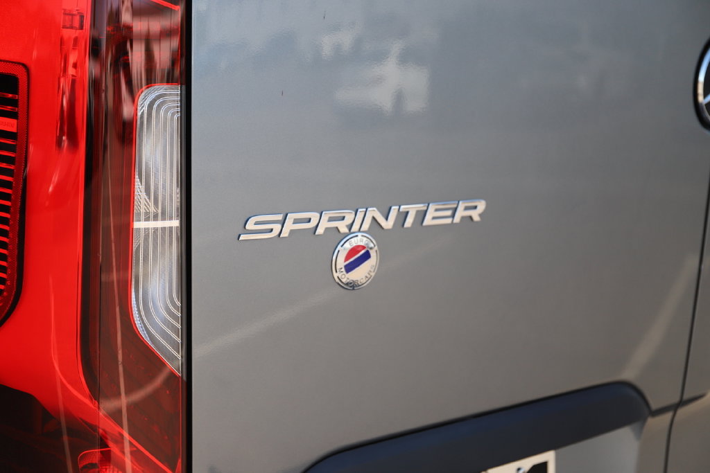 Used 2023 Mercedes-Benz Sprinter 2500 image 14