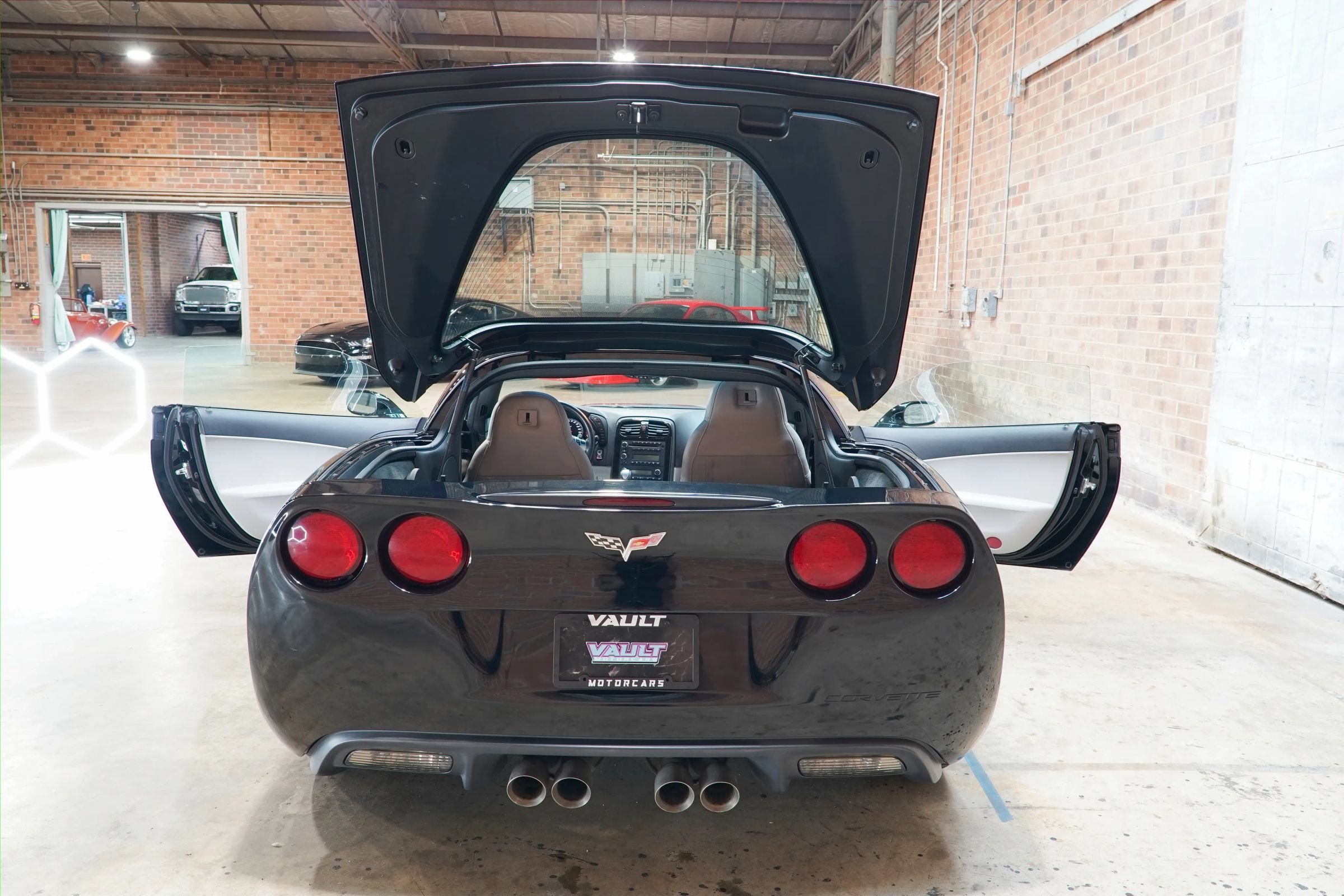 Used 2009 Chevrolet Corvette Coupe w/ Preferred Equipment Group RWD image 32