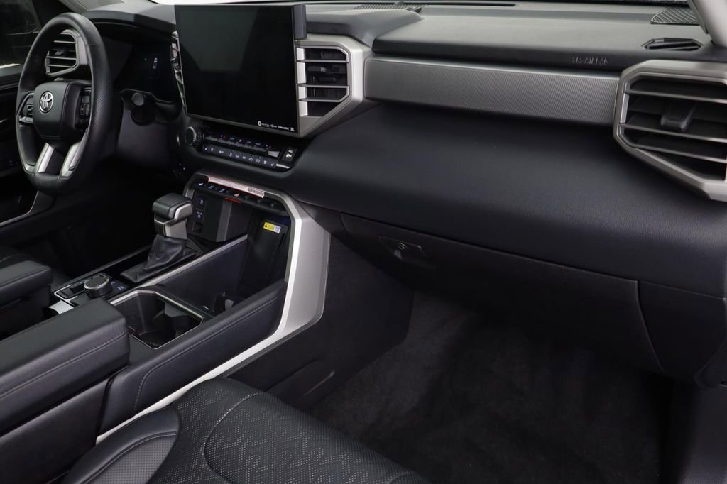 Used 2024 Toyota Tundra Limited AWD/4WD image 21