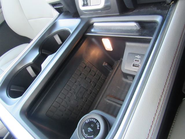 Used 2025 Ford Expedition Active image 64