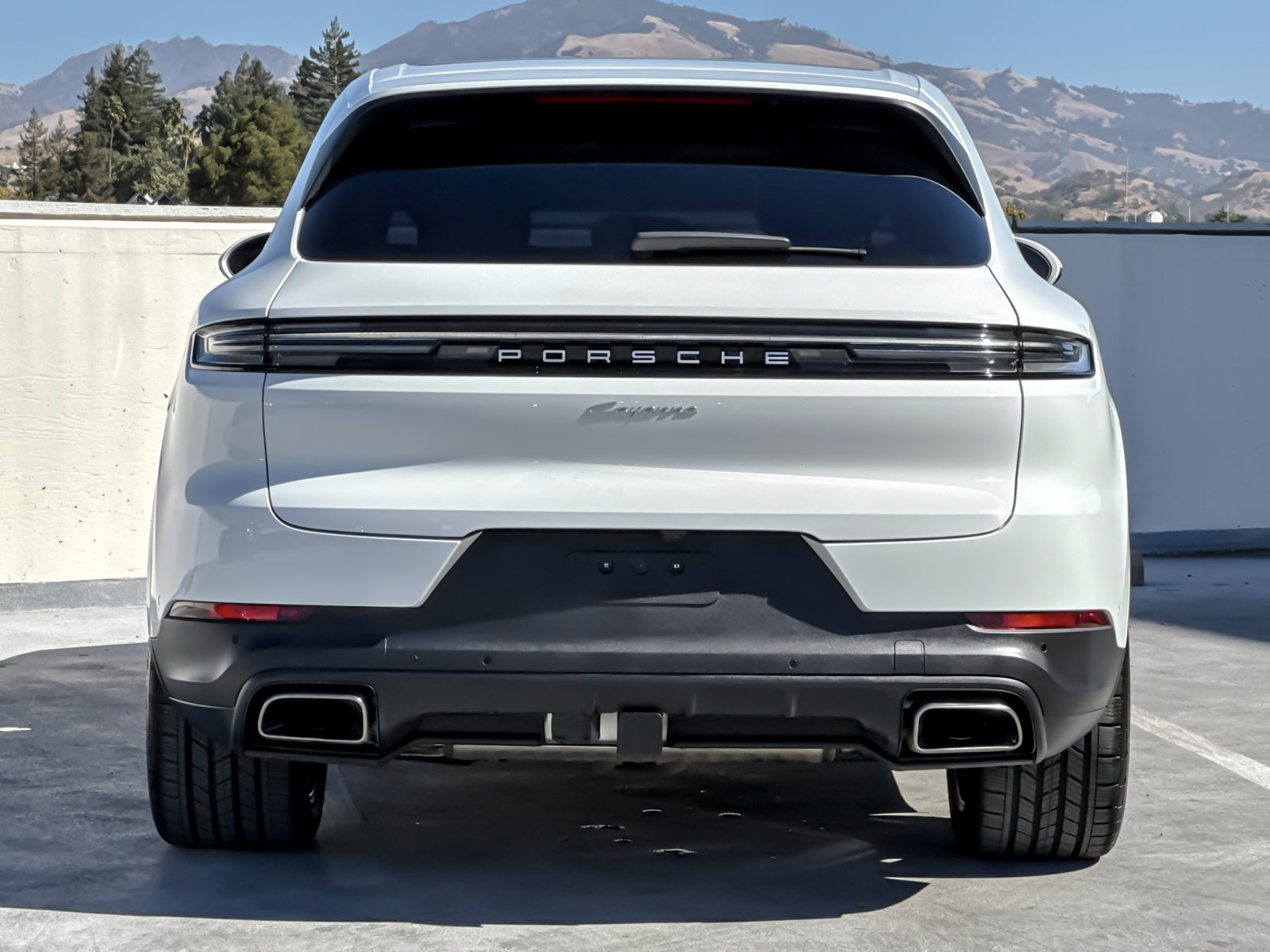 Certified 2024 Porsche Cayenne AWD/4WD image 8