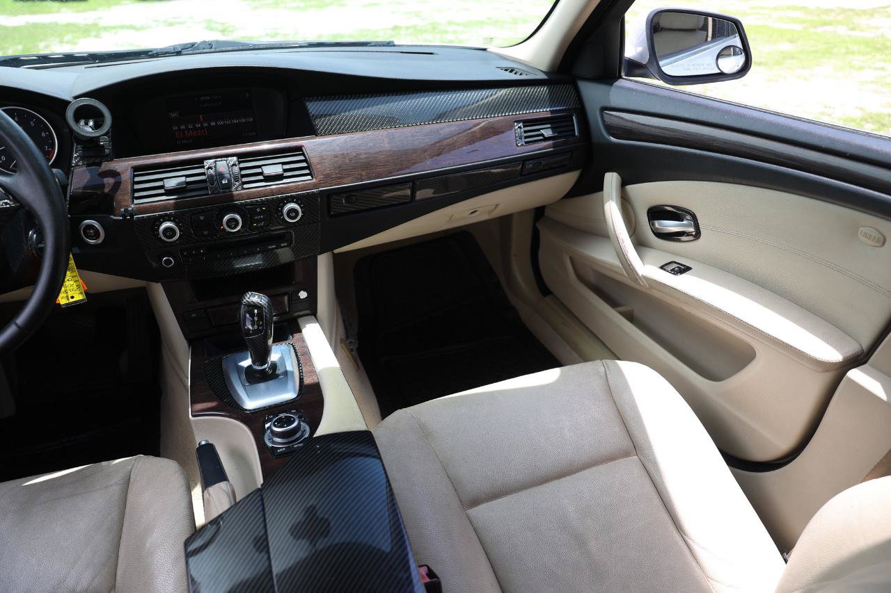 Used 2010 BMW 528i Sedan RWD image 22